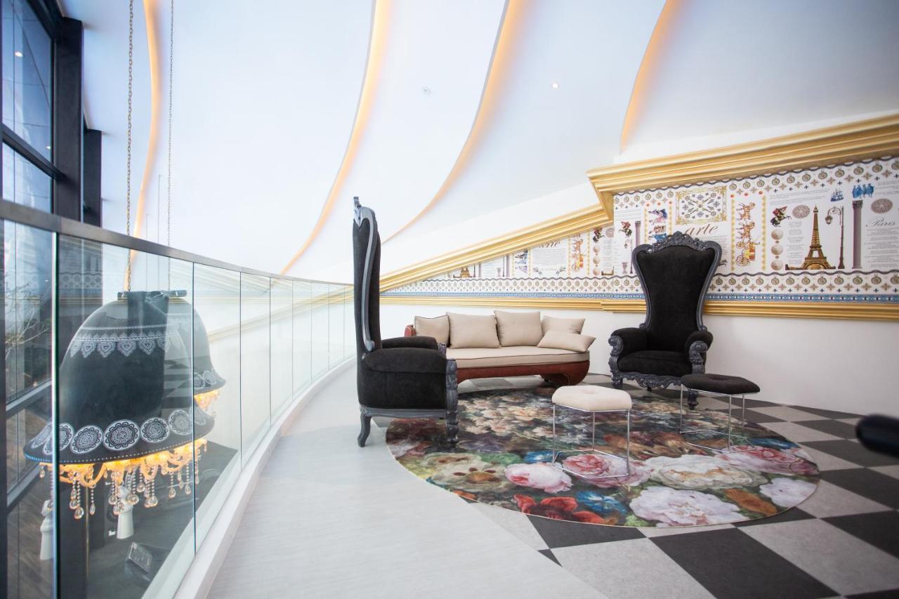 Arte Mont Kiara By Psm Luxury Suites Kuala Lumpur Exterior photo