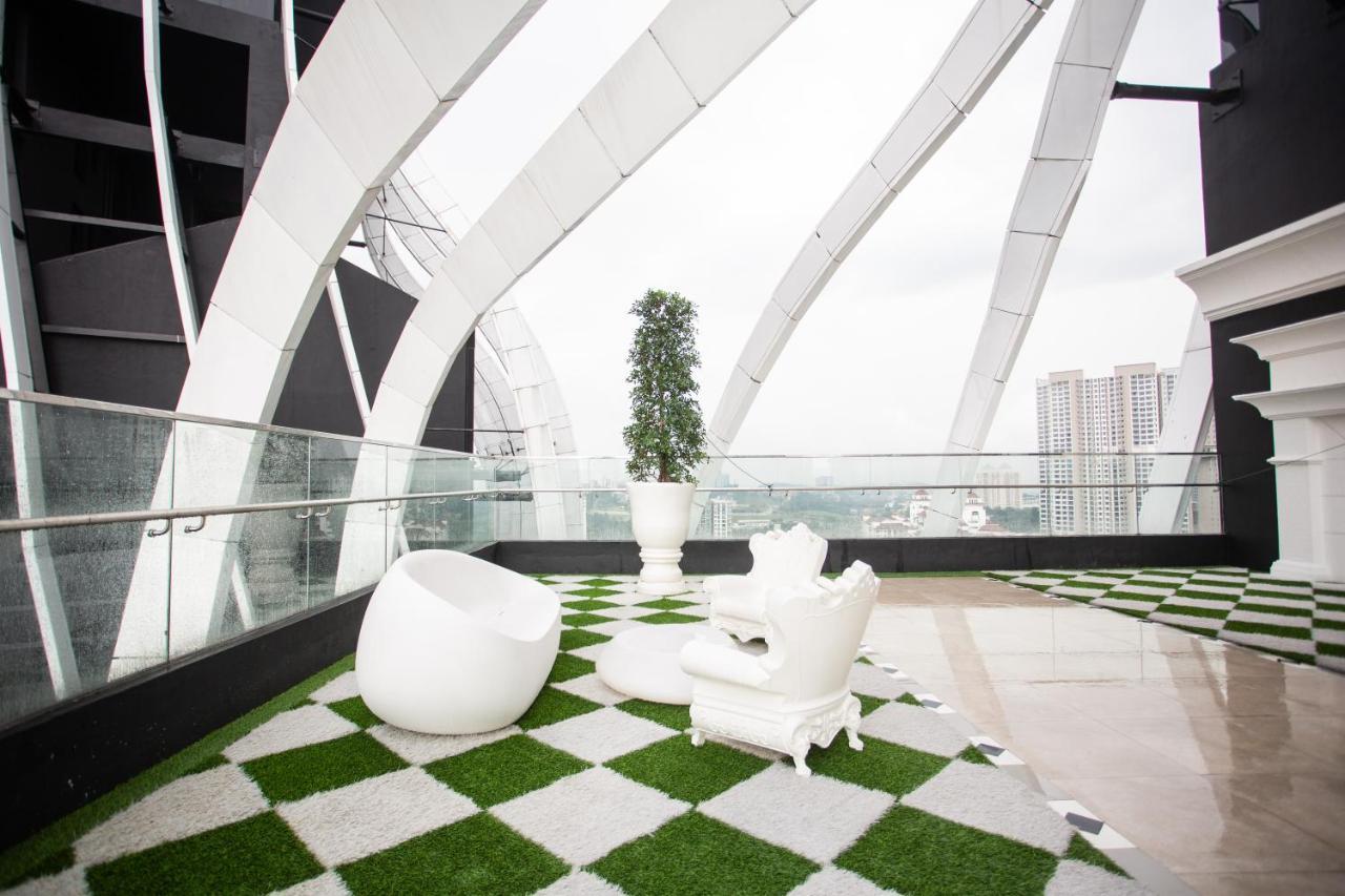 Arte Mont Kiara By Psm Luxury Suites Kuala Lumpur Exterior photo